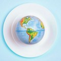Kako tvoj tanjir menja planetu: Šta (ne) jedemo i koliko to Zemlju košta?