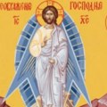 Običaj koji se strogo poštuje Evo zašto danas morate pojesti jabuku i izgovoriti ovu molitvu – narod veruje da donosi zdravlje…