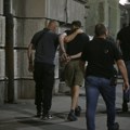 SAZNAJEMO Batinaši sa fantomkama i crnim kačketima upali u park u Zemunu, pa tukli redom mlade