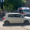 Automobil udario devojčicu: Teška nesreća u Novom Sadu, na licu mesta ekipa Hitne pomoći