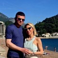 "Ne samo u krevetu, nego i na parkingu" Jovana Jeremić se prilepila uz dečka, Tigar sve snimio: "Vidite šta mi radi moja žena"…