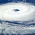 U Indiji evakuisano više od 180.000 ljudi zbog ciklona Arnab