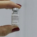 Slovenija isplatila 260.000 evra odštete za vakcinu protiv kovida