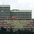 Uvedena zabrana poseta pacijentima na svim klinikama UKC Srbije