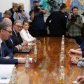 Vučić uručio Orden srpske zastave prvog stepena Klaudiji Teni