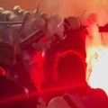 ,,Mirni demonstranti" motkama, šipkama i kamenicama napadali policiju, zapalili fakultet u Novom Sadu?! Intervenisala…