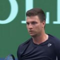 Kecmanoviću oba taj-brejka: Srbin u drugom kolu u Atini, sledi duel s trećim nosiocem