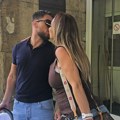 Јоца извео 5 година старију жену и сина из породилишта, па поменуо њену децу: "Биће како Бог буде желео"