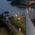 (Video) Tigar krišom snimao Jovanu Jeremić usred noći i ostao u šoku zbog onog što radi na plaži: "Ovo je žena monstrum, čudo"…