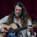 Estas Tonne na Kolarcu – Moderni trubadur i muzika duše