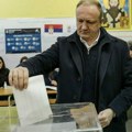 Glasao Dragan Đilas: Glasačko pravo iskoristio na biračkom mestu u OŠ Jovan Miodragović na Vračaru