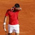 Novak Đoković počeo da trenira posle operacije kolena