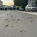 Sukob policije i navijača u Novom Pazaru: Povređeno šest pripadnika bezbednosti (VIDEO, FOTO)