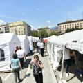 Koškanje u Ćacilendu: Sukob grupe muškaraca na Trgu Nikole Pašića VIDEO
