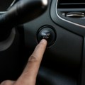 Start-stop tehnologija tiho uništava vaš auto Smanjuje zagađenje vazduha, ali krije brojne nedostatke - evo kada je bolje da…