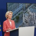 Ursula krenula na turneju - Poruka za Rusiju?