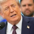 "Evropa je danas ponovo udarila na američku kompaniju!": Tramp besan zbog kazne za "Gugl", najavio postupak