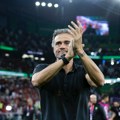 Enrike slomio ključnu kost: Trener šampiona Evrope posle bizarne nesreće završio u bolnici! Hotsport u rigi: Legenda Partizana…