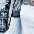 Od 1. novembra vozače očekuje zamena guma na vozilima; Evo kako se kreću cene zimskih pneumatika