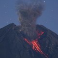 Eruptirao Vulkan Semeru na Indoneziji, nivo uzbune podignut na najviši