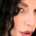 U kadar upale bujne grudi u čipki: Lidija Vukićević (63) pokazala kako se skockala, glumica istakla atribute (video)