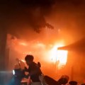 Požar u Padu u Bangkoku, najmanje 27 mrtvih! Vatra izbila oko ponoći, ljudi u panici pokušavali da pobegnu iz lokala (foto…