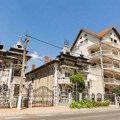 Najbogatije selo u Evropi je u blizini Srbije: Spolja zlato i luksuz, a unutra potpuno drugačija realnost (foto)