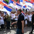 Vučićev „cirkuski karavan“ od sela do sela: Režiran rijaliti za rasplamsavanje rejtinga
