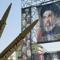 Hamenei: Iranske snage potisnule neprijatelje ka Arapskom moru, uskoro ćemo ih i odatle proterati