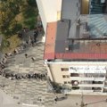 Ispred leskovčke biblioteke i dalje red za glasanje