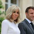 Makron prvi put o navodima da je njegova žena rođena kao muško: Francuski predsednik besan zbog glasina