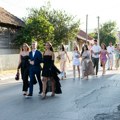 Požega: Maturanti proslavili novu maturu sa uhapšenim drugom, nakon gesta solidarnosti