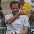 Pomračenje uma: Danil Medvedev neočekivano izgubio, pa napravio haos (video)