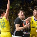 Partizan pred put u Australiju poražen od Makabija u "Pioniru"