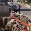 U Mladenovcu se urušio deo puta pored gradilišta