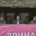 Vučić o skupu SNS i skupu studenata: A, je li danas u Kraljevu hladnije?