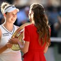 Linda je nova kraljica Vimbldona: Noskova sa 21 godinom osvojila prvi grend slem tofej u karijeri