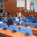 Sad JP “Putevi Srbije” asfaltiraju puteve u okolini Leskovca, rečeno i da je “dogovoreno” da se asfaltira u Rudru