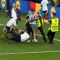Bizarna scena nakon utakmice, svi su ostali u šoku! Redar povredio Moratu, hoće li Španac moći da igra finale Evropskog…