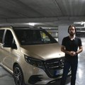 Novi Mercedes V-klasa postavio nove standarde bezbednosti: Ovo je tehnologija koja menja vožnju (video)