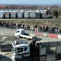 Studenti i građani prepešačili do Merošine i tamo održali protest