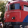 Voz udario u traktor kod Šapca: Na lokomotivi popucala stakla, strahuje se da ima povređenih