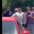 Radomir Lazović blokirao put u selu Božović kod Kosjerića, udario ga kombi