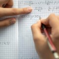 "Kupio sam kravu za 800 evra, a prodao je za 1.000": Zadatak iz matematike zbunio pola Srbije, znate li vi rešenje?