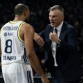 Fenerbahče srušio Efes i nastavio trku za Alimpijevićem - briljirao Talen Horton-Taker