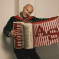 Muzički spektakl u najavi: Aleksandar Sofronijević 8. decembra u Sava Centru