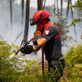 Više od 300.000 ljudi evakuisano zbog požara: Francuska angažovala vojsku, u Španiji proglašeno vanredno stanje