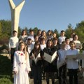 „Učenici odali počast žrtvama na „Malom školskom času“