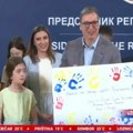 "Hvala na svemu, dragi predsedniče" Poruke mališana za predsednika Vučića (Foto)