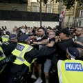 Sukobi policije i demonstranata u Londonu na protestu zbog ubistva dece u Sautportu